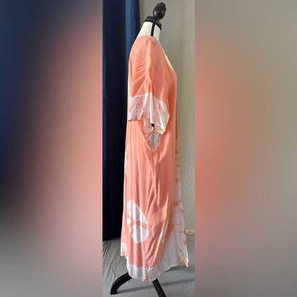 VENUS Coral Kimono / Beach Coverup | One Size Fits Most - Picture 2 of 5